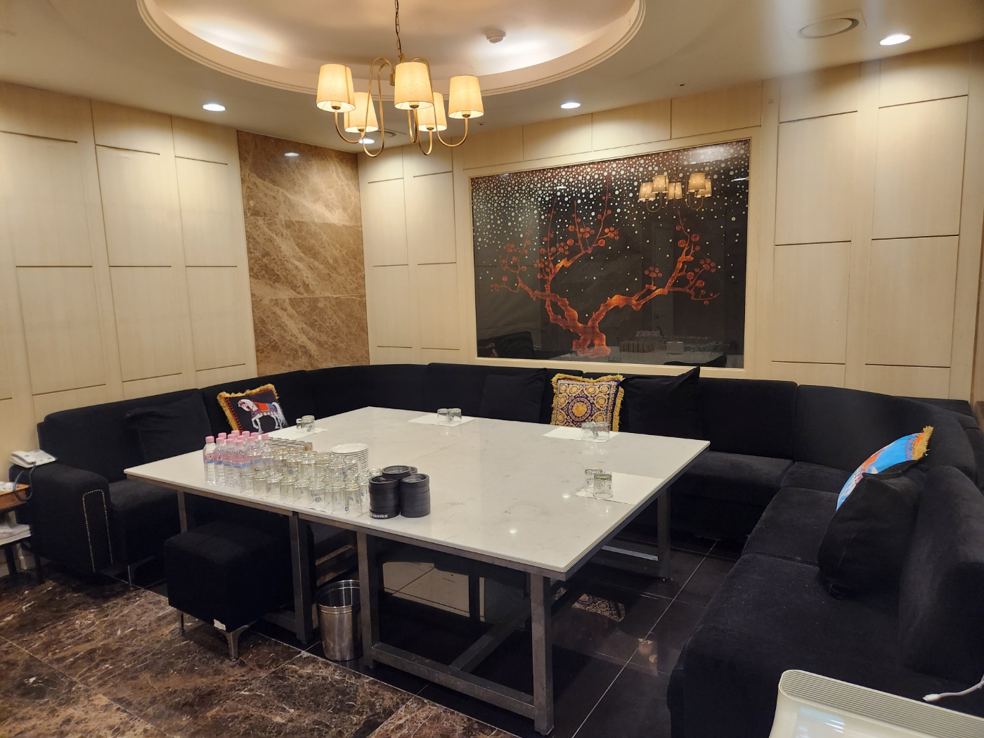 도깨비 룸 인테리어 2