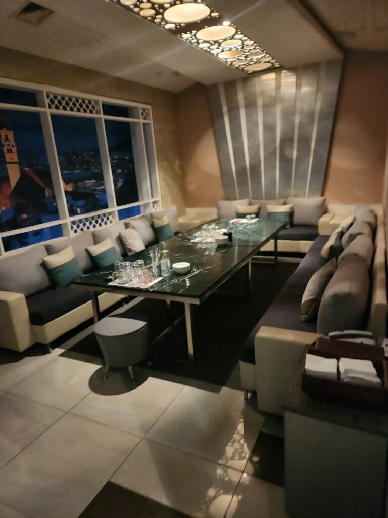 강남쩜오 임팩트 룸 인테리어 2